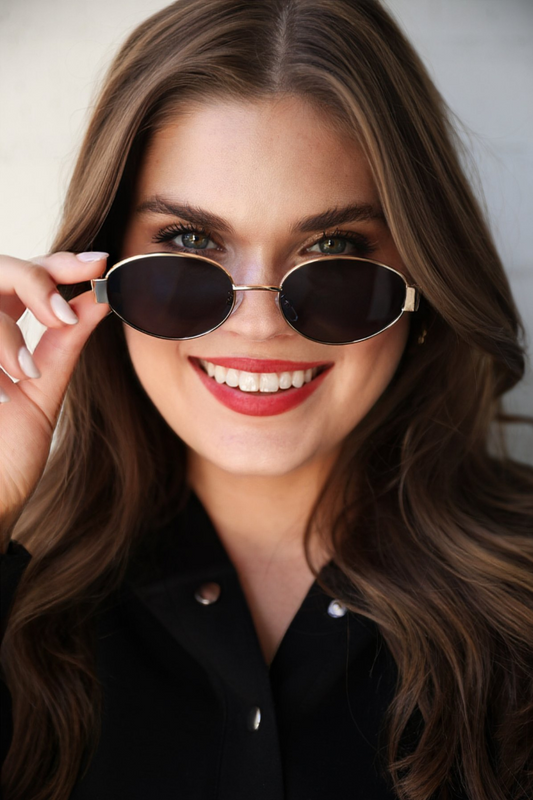 Clauda Retro Oval Sunglasses